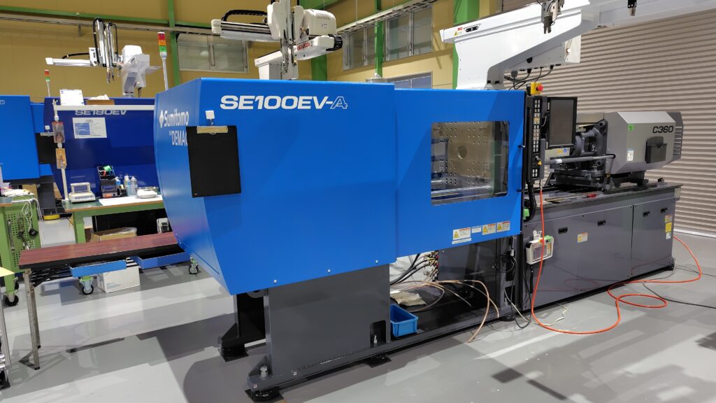 電動射出成形機100t